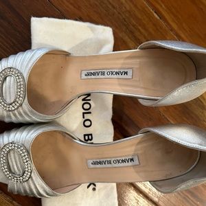 MANOLO BLAHNIK
Leather Crystal Embellishments Sandals
Size: 9 | IT 39